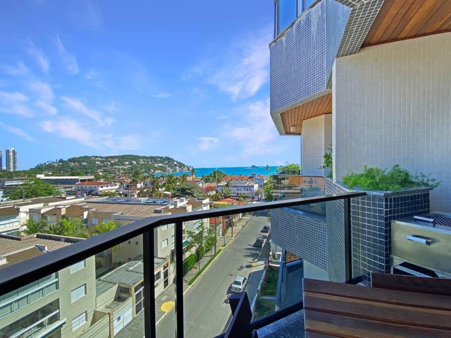 グァルジャーBalcony Barbecue Swimming Pool 4 Bdrm Acアパートメント エクステリア 写真
